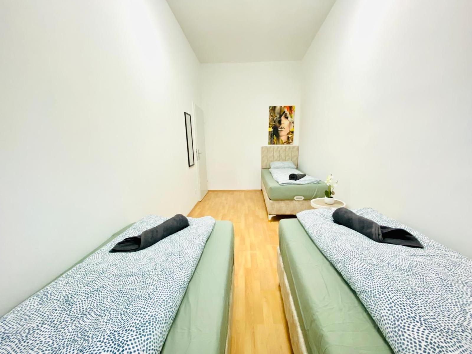 Bright 5Br Shared Apartment W Great Transport Link Wien Eksteriør bilde