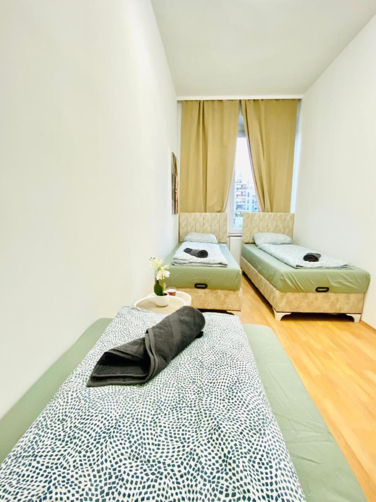Bright 5Br Shared Apartment W Great Transport Link Wien Eksteriør bilde