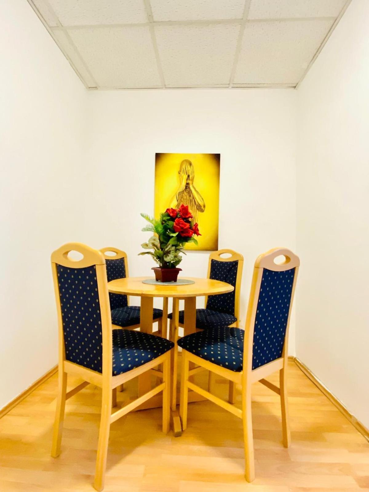 Bright 5Br Shared Apartment W Great Transport Link Wien Eksteriør bilde