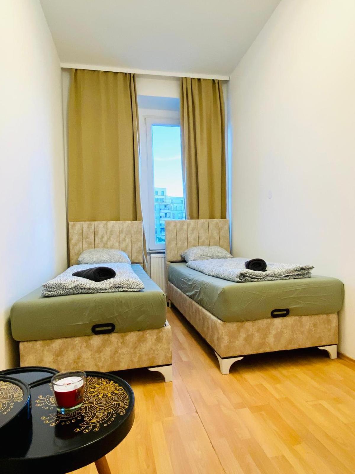 Bright 5Br Shared Apartment W Great Transport Link Wien Eksteriør bilde