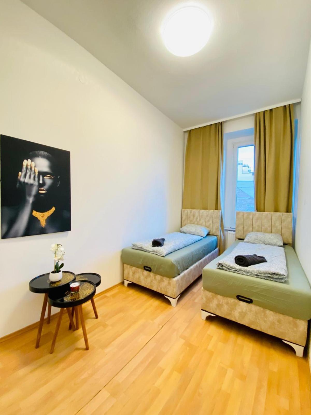 Bright 5Br Shared Apartment W Great Transport Link Wien Eksteriør bilde