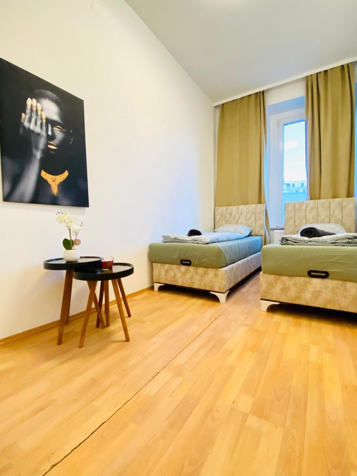 Bright 5Br Shared Apartment W Great Transport Link Wien Eksteriør bilde