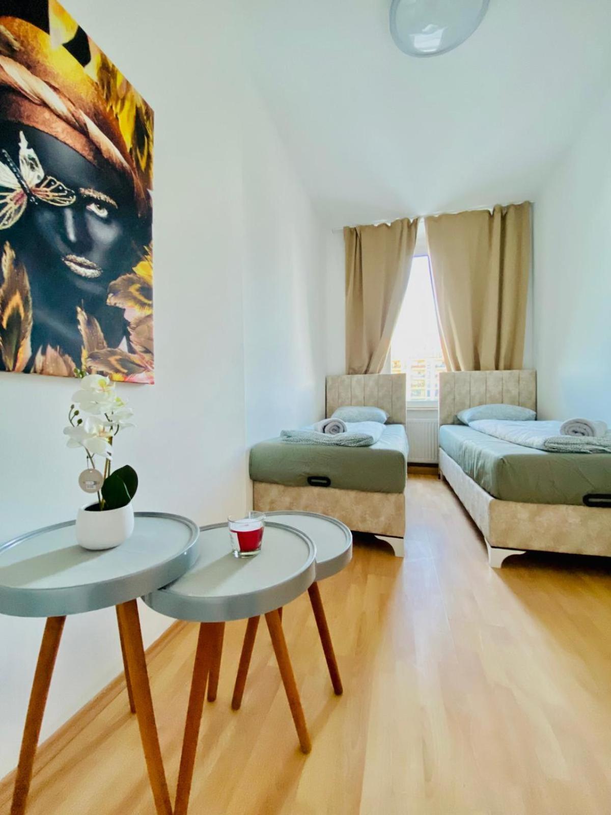Bright 5Br Shared Apartment W Great Transport Link Wien Eksteriør bilde