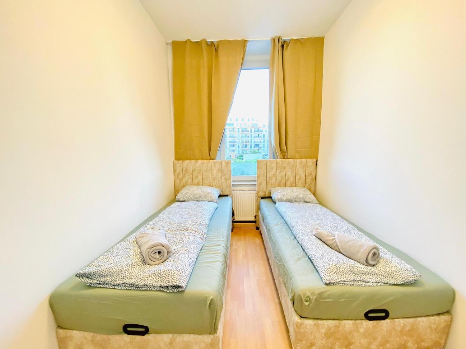 Bright 5Br Shared Apartment W Great Transport Link Wien Eksteriør bilde