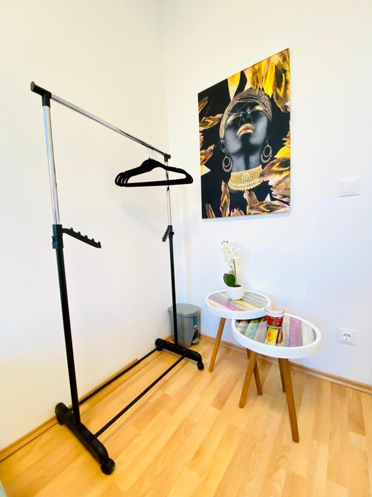 Bright 5Br Shared Apartment W Great Transport Link Wien Eksteriør bilde