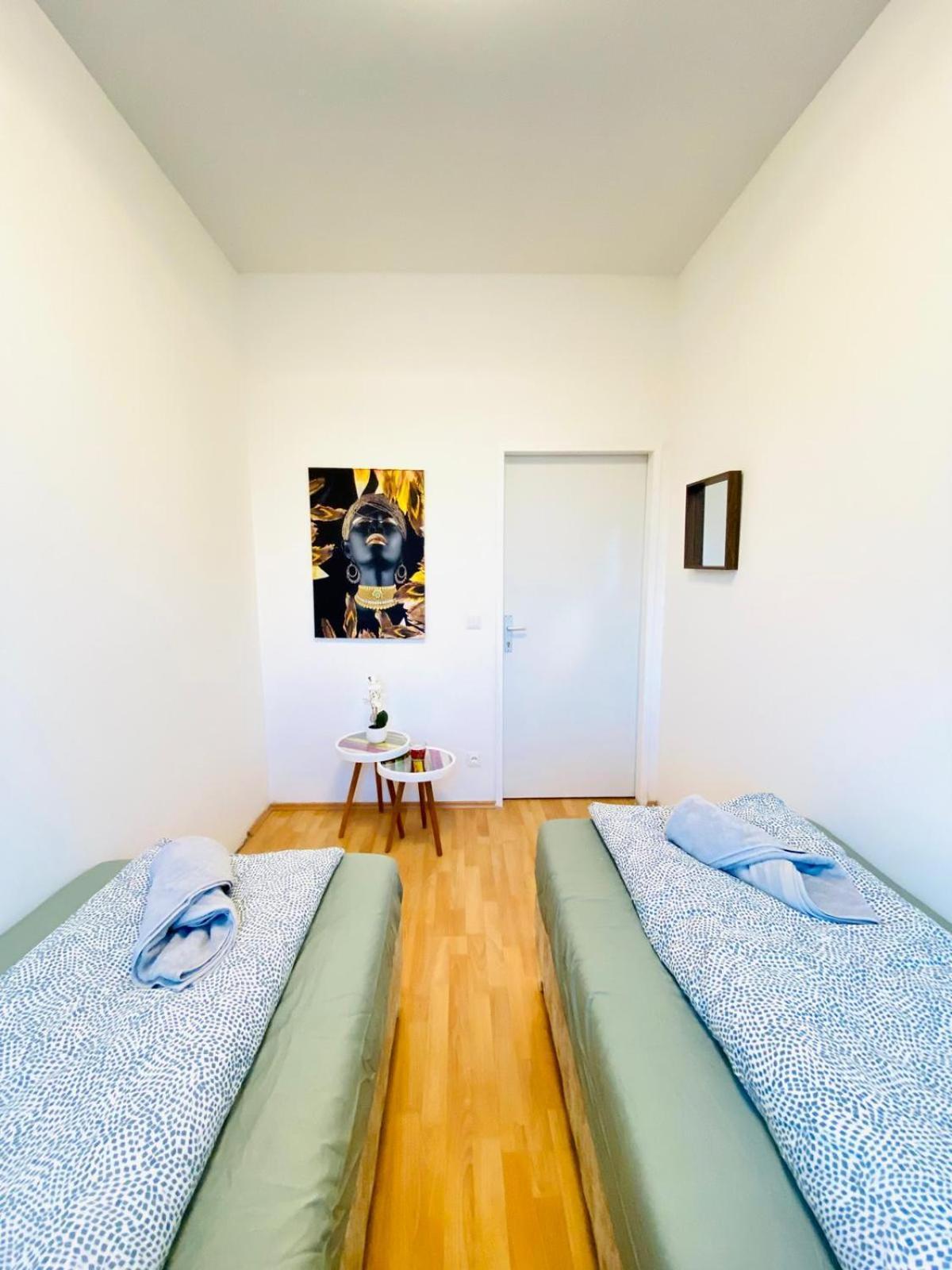 Bright 5Br Shared Apartment W Great Transport Link Wien Eksteriør bilde