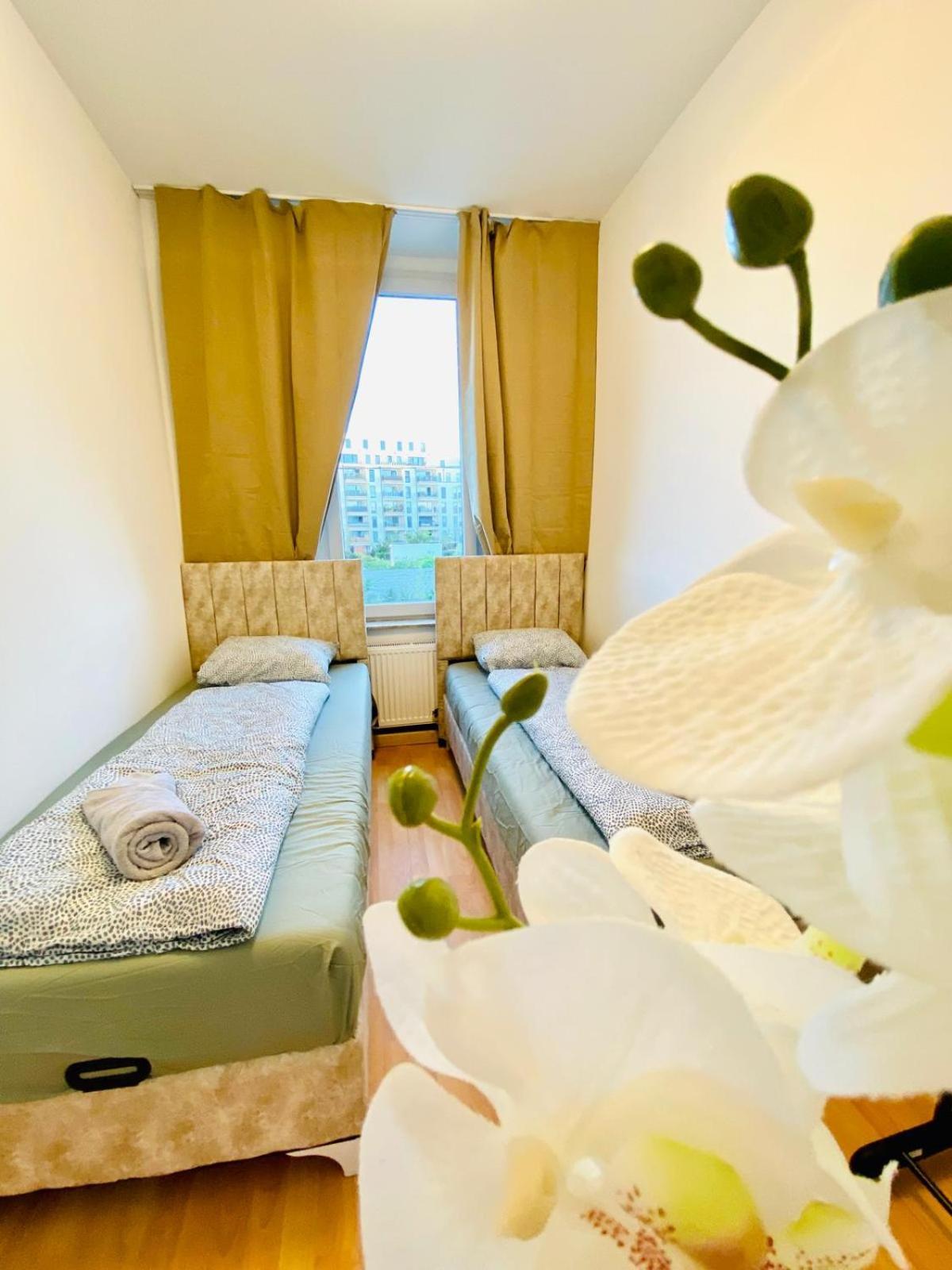 Bright 5Br Shared Apartment W Great Transport Link Wien Eksteriør bilde